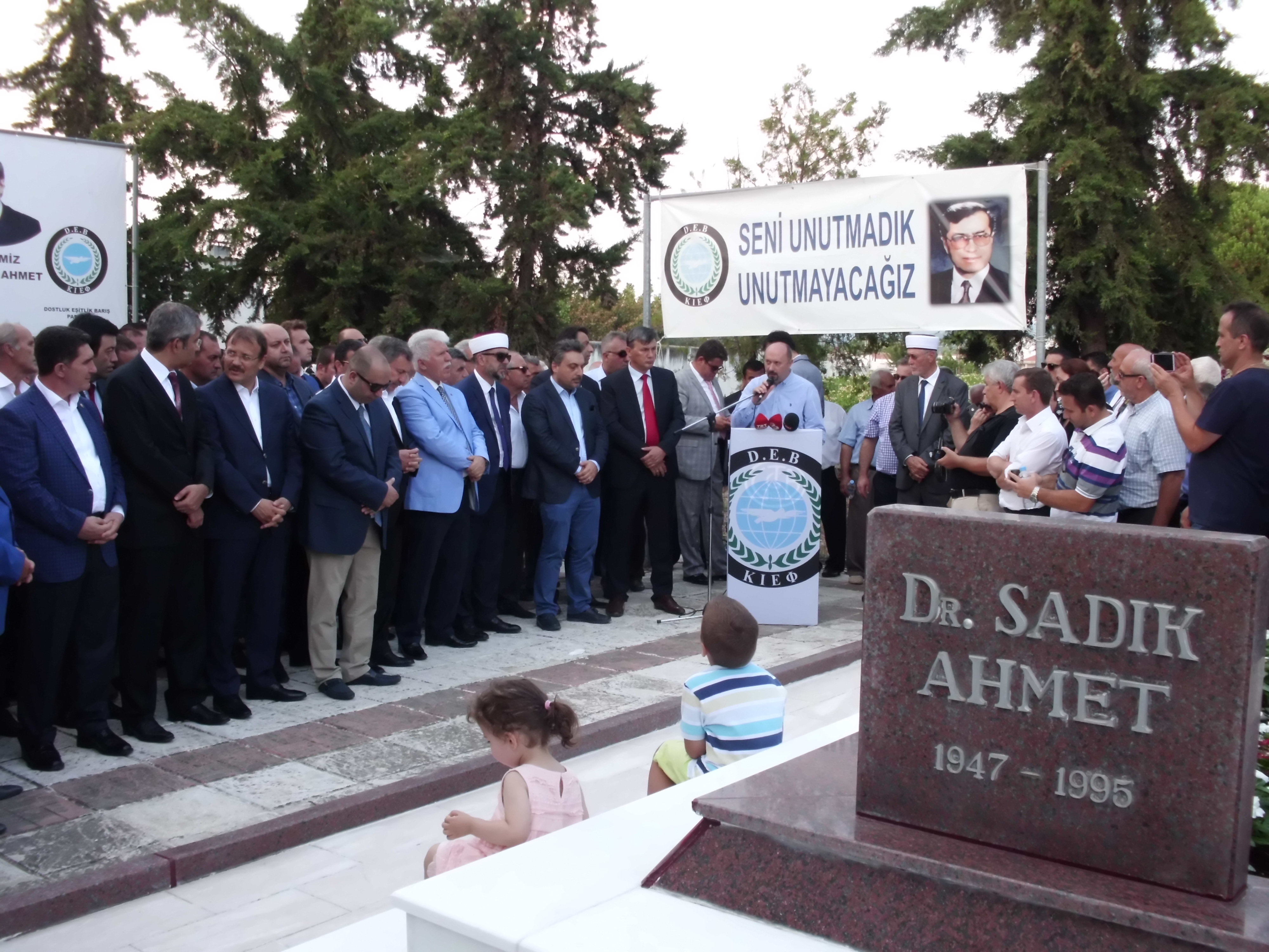 Dr. Sadık Ahmet 21. Yılında da Unutulmadı, Unutulmayacak!